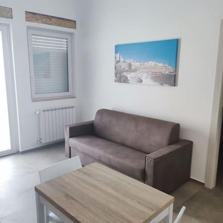 מונופולי Appartamento Sul Mare Con Parcheggio Privato מראה חיצוני תמונה