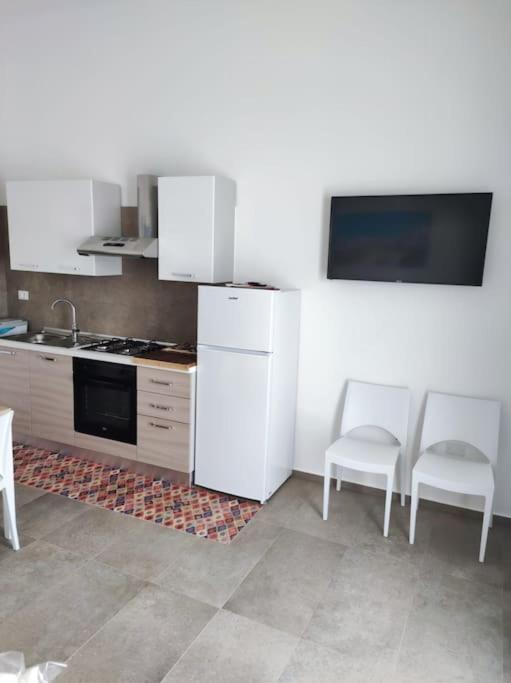 מונופולי Appartamento Sul Mare Con Parcheggio Privato מראה חיצוני תמונה